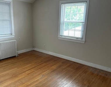 622 N Oakland Street - Photo Thumbnail 26