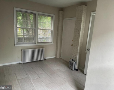 622 N Oakland Street - Photo Thumbnail 7