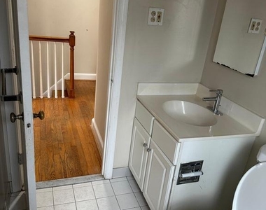 622 N Oakland Street - Photo Thumbnail 25