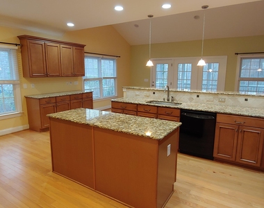 2809 Cowley Road - Photo Thumbnail 3