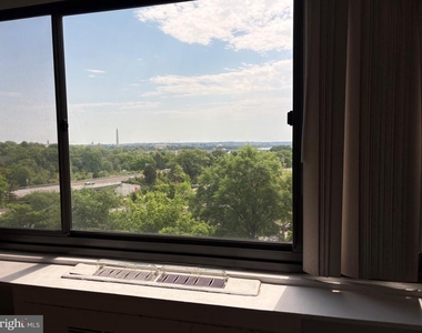 1021 Arlington Boulevard - Photo Thumbnail 1