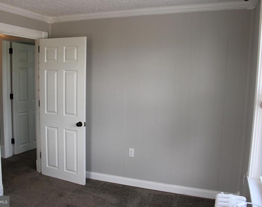152 N Lombard Street - Photo Thumbnail 5