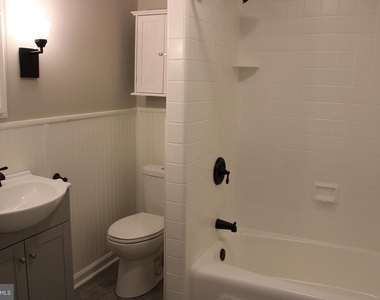 152 N Lombard Street - Photo Thumbnail 9