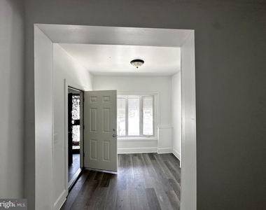 6226 Spruce Street - Photo Thumbnail 15