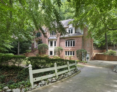 106 Birkhaven Drive - Photo Thumbnail 10