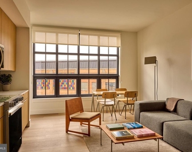 945 Frankford Ave - Photo Thumbnail 7