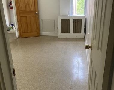 1946 E Elkhart Street - Photo Thumbnail 2