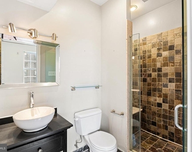 1641 Christian Street - Photo Thumbnail 12