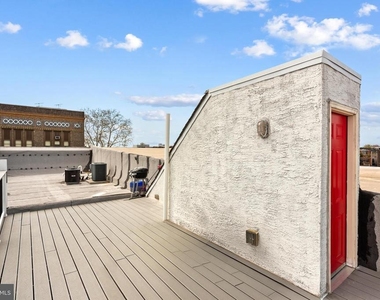 1641 Christian Street - Photo Thumbnail 17
