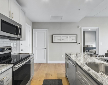 30 N 23rd Street - Photo Thumbnail 12