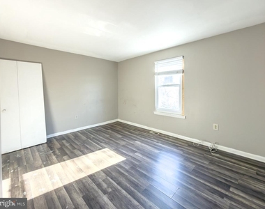 1616 Diamond St - Photo Thumbnail 12