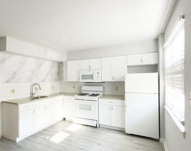 1616 Diamond St - Photo Thumbnail 5