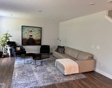 123 Pepperwood Way - Photo Thumbnail 2