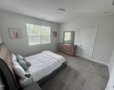 123 Pepperwood Way - Photo Thumbnail 4