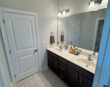 123 Pepperwood Way - Photo Thumbnail 11
