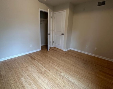 1328 N 7th Street - Photo Thumbnail 7