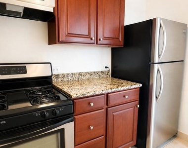 210 Locust Street - Photo Thumbnail 4