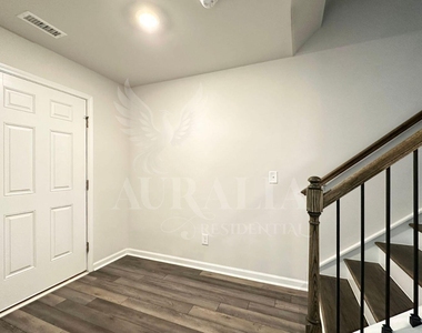 5243 Forsyth Park Street - Photo Thumbnail 7