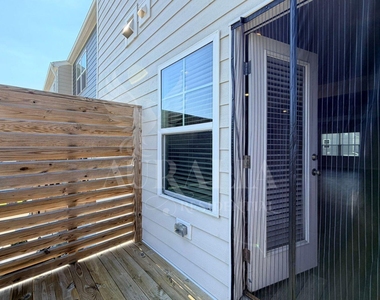 5243 Forsyth Park Street - Photo Thumbnail 16