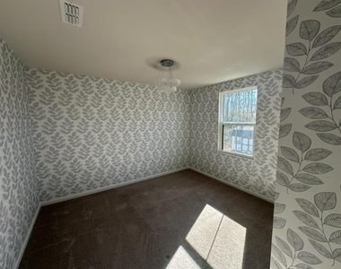 80 Hunting Woods Drive - Photo Thumbnail 18
