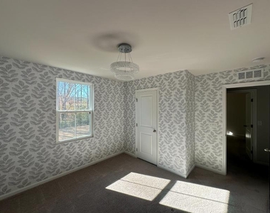 80 Hunting Woods Drive - Photo Thumbnail 19