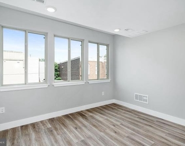 2348 Mountain Street - Photo Thumbnail 10
