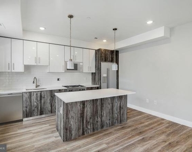 2348 Mountain Street - Photo Thumbnail 2
