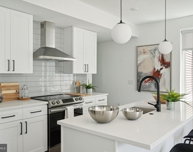 5904 Germantown Avenue - Photo Thumbnail 6
