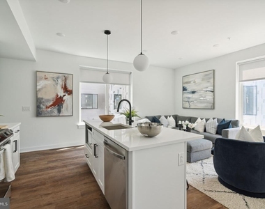5904 Germantown Avenue - Photo Thumbnail 3