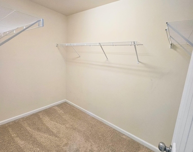 221 Olivet Loop - Photo Thumbnail 17