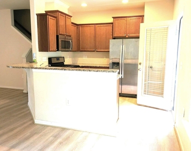 221 Olivet Loop - Photo Thumbnail 3