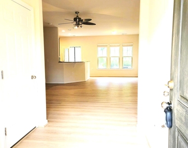 221 Olivet Loop - Photo Thumbnail 4