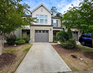 221 Olivet Loop - Photo Thumbnail 1