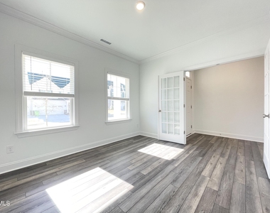 709 Hardin Hill Lane - Photo Thumbnail 4
