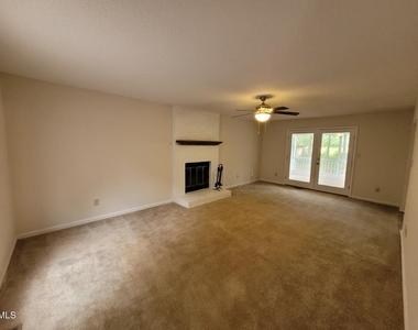 104 Corgy Drive - Photo Thumbnail 3