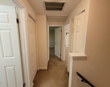 104 Corgy Drive - Photo Thumbnail 19
