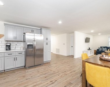 412 1st Street - Photo Thumbnail 16
