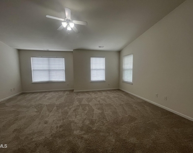 11711 Mezzanine Drive - Photo Thumbnail 2