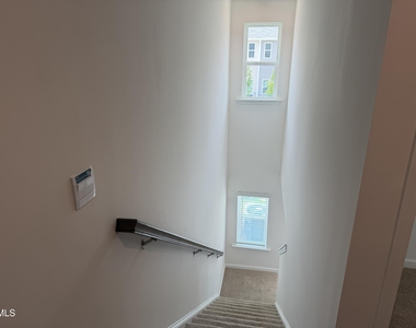 275 Rusling Leaf Drive - Photo Thumbnail 15