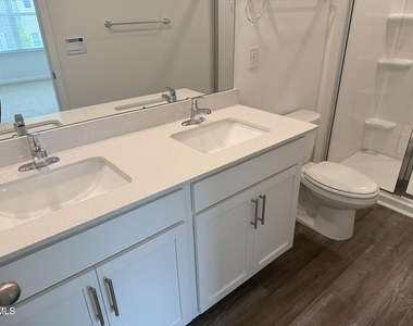 275 Rusling Leaf Drive - Photo Thumbnail 14