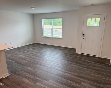 275 Rusling Leaf Drive - Photo Thumbnail 3