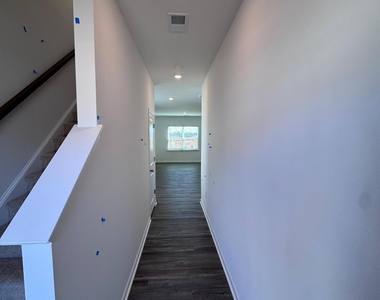 123 Starlight Street - Photo Thumbnail 6