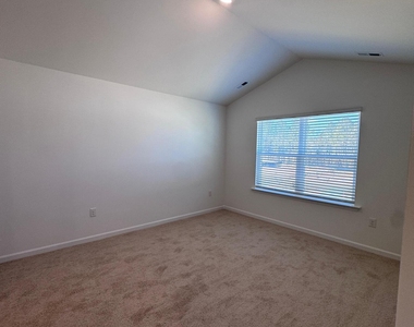 123 Starlight Street - Photo Thumbnail 12