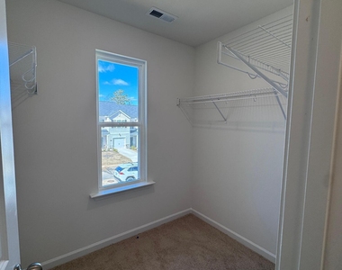 123 Starlight Street - Photo Thumbnail 13