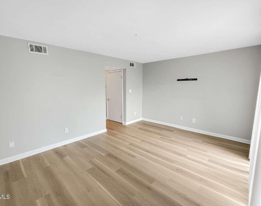 1275 Teakwood Place - Photo Thumbnail 3
