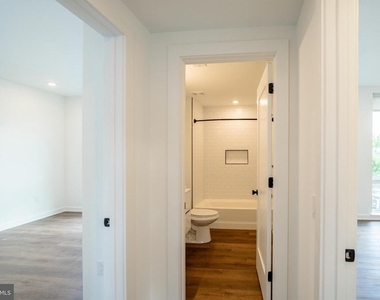 5904 Germantown Avenue - Photo Thumbnail 10
