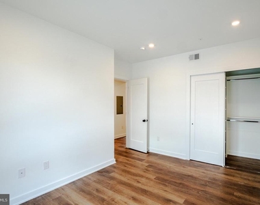 5904 Germantown Avenue - Photo Thumbnail 18