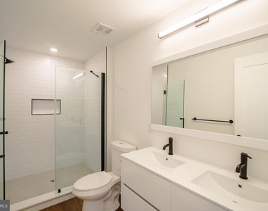 5904 Germantown Avenue - Photo Thumbnail 12