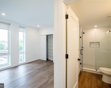 5904 Germantown Avenue - Photo Thumbnail 11