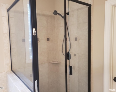 381 Carolina Oaks Avenue - Photo Thumbnail 10